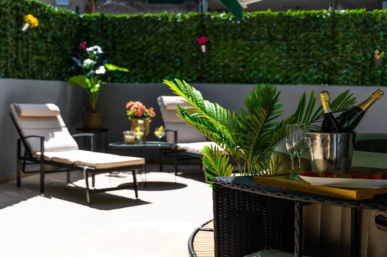 Oasis Luxury Apartment With Terrarce And Jacuzzi Split Exterior photo